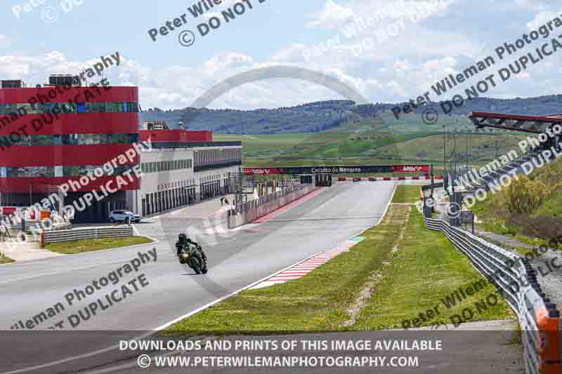 cadwell no limits trackday;cadwell park;cadwell park photographs;cadwell trackday photographs;enduro digital images;event digital images;eventdigitalimages;navarra;no limits trackdays;peter wileman photography;racing digital images;trackday digital images;trackday photos